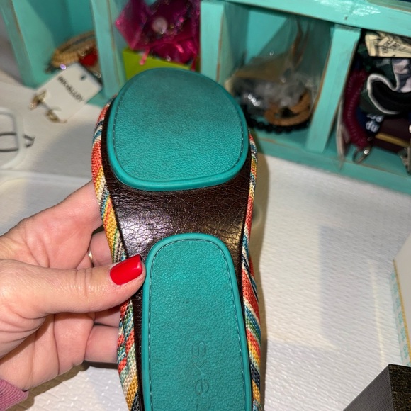 A pair of Sunset strip Tieks. Size 9. Good condition - Picture 5 of 5